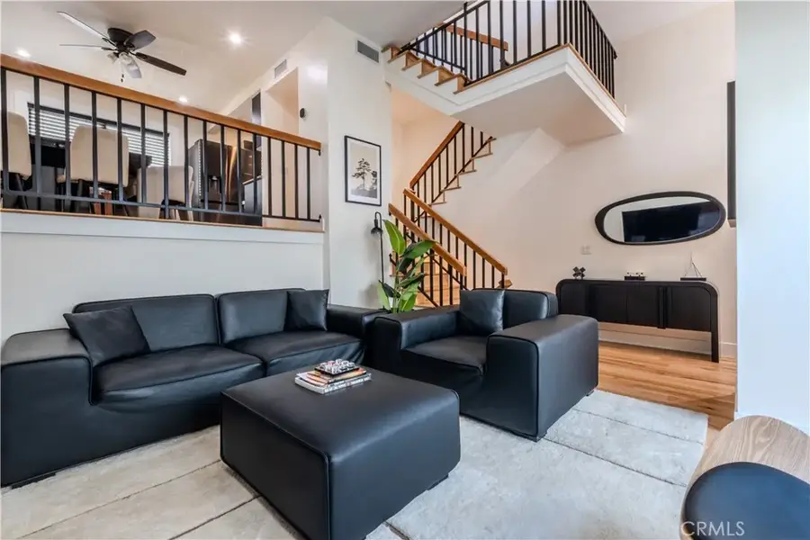10911 Bluffside Drive #17, Studio City, CA 91604 - #2