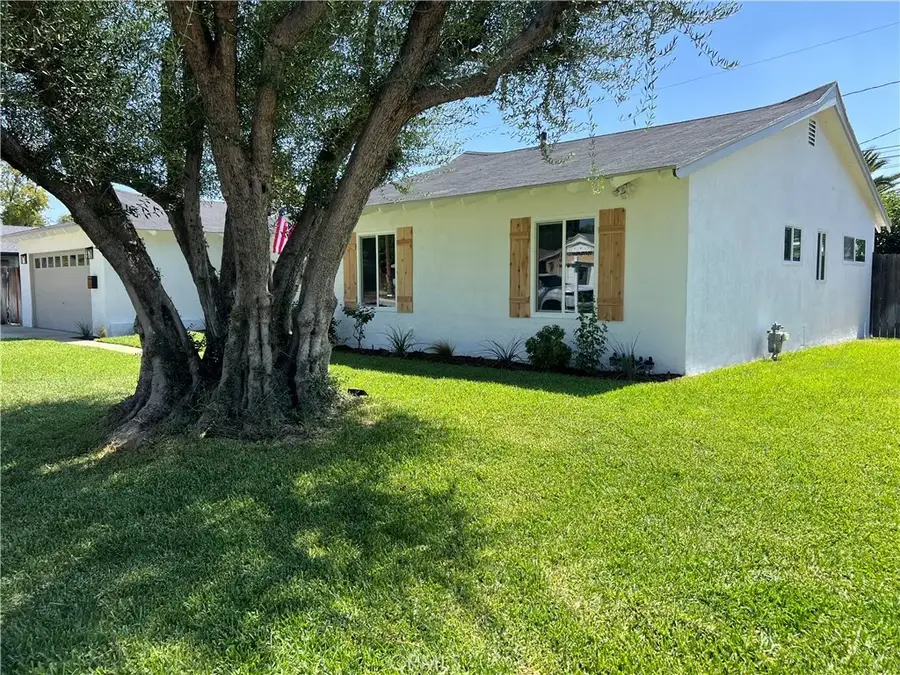 138 Elizabeth Lane, Upland, CA 91786 - #2