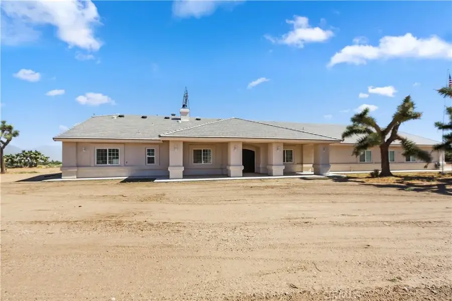7626 Muscatel, Phelan, CA 92371 - #2