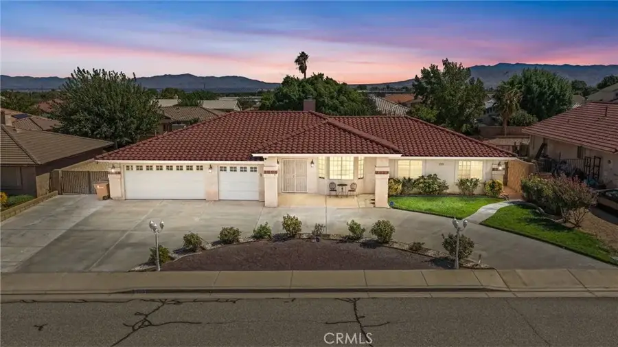 10615 Westway, Hesperia, CA 92345 - #2