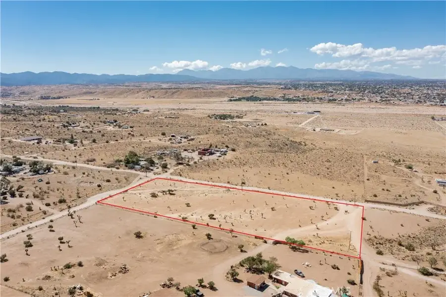 35 Juniper, Apple Valley, CA 92308 - #2