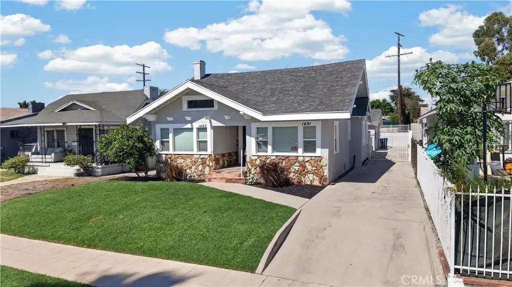 1493 W 47th, Los Angeles, CA 90062 - #1