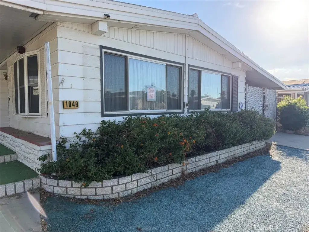 1049 San Marcos Dr, Hemet, CA 92543 - #1