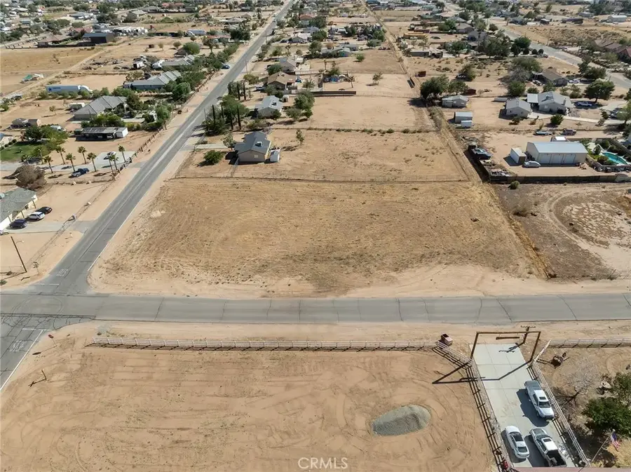 10886 9th, Hesperia, CA 92345 - #3