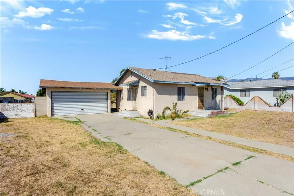 8982 Elm Avenue, Fontana, CA 92335 - #1