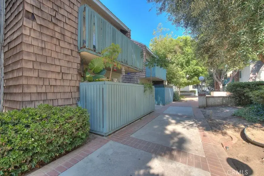 5700 Etiwanda #212, Tarzana, CA 91356 - #2