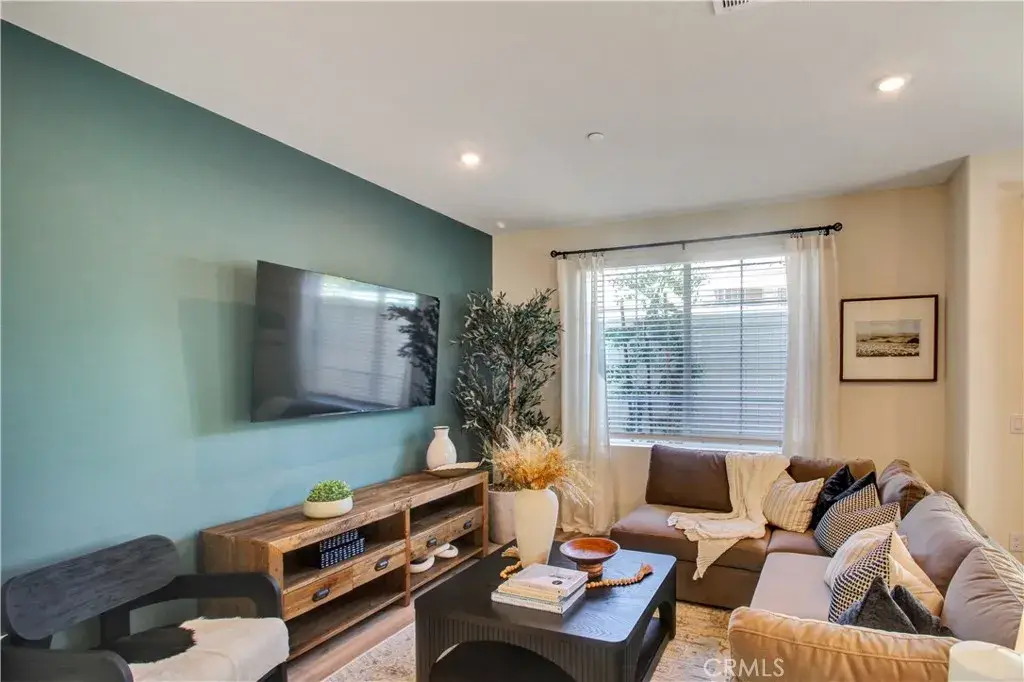 7198 Lisbon Way, Highland, CA 92346 - #1