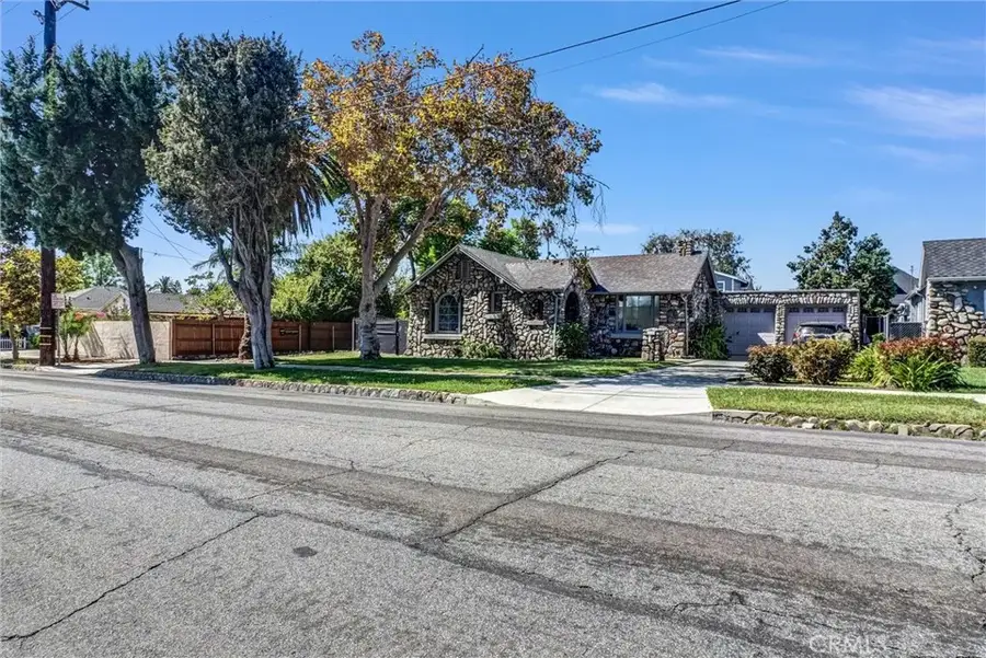 1155 N Campus Avenue, Ontario, CA 91764 - #2