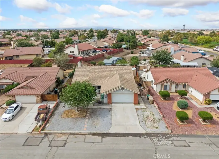 8658 Buena Vista, Hesperia, CA 92344 - #2