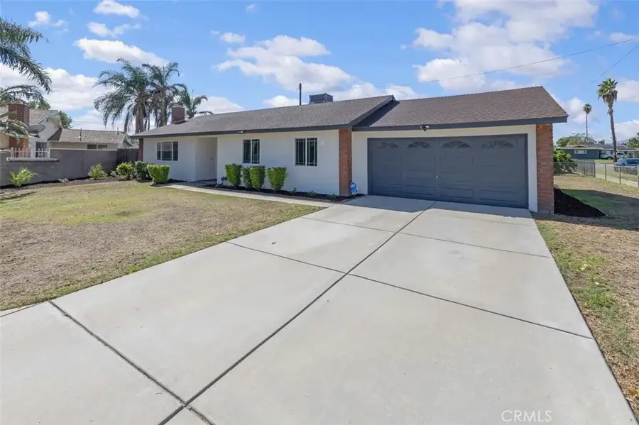 471 W Cromwell, Rialto, CA 92376 - #2