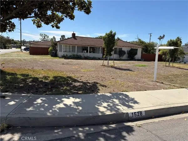 1528 E Vine, West Covina, CA 91791