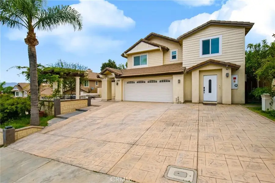 12043 Redwood, Fontana, CA 92337 - #2