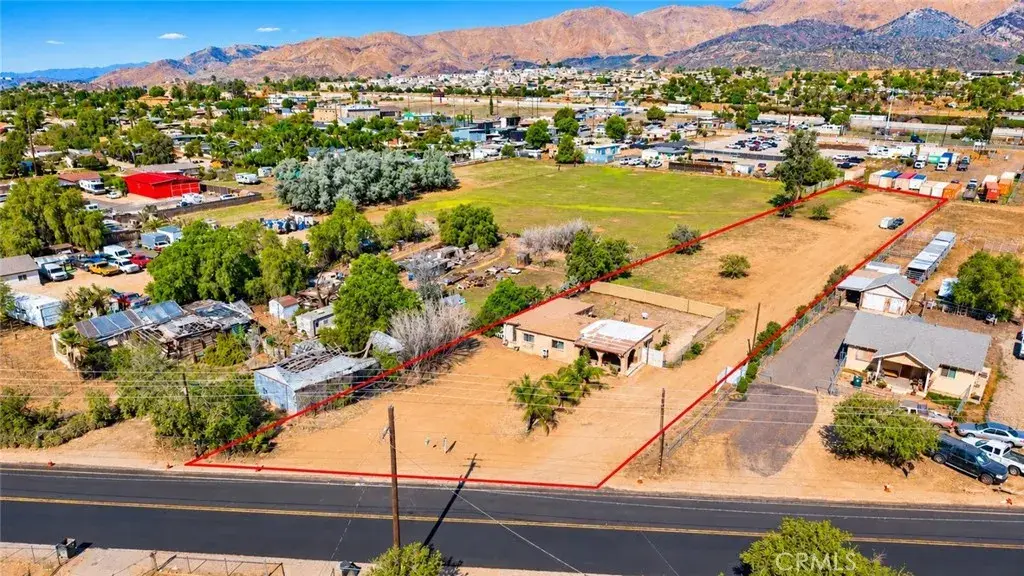 7081 Valley Way, Riverside, CA 92509 - #1
