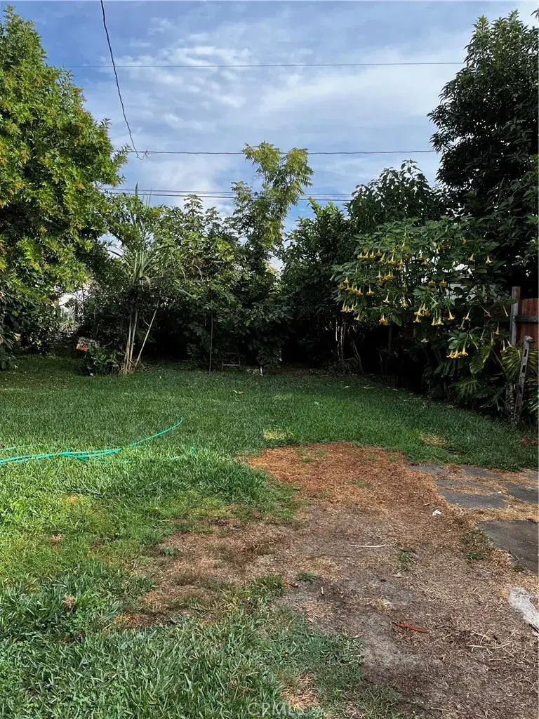 921 E Pine Street, Compton, CA 90221 - Image #2