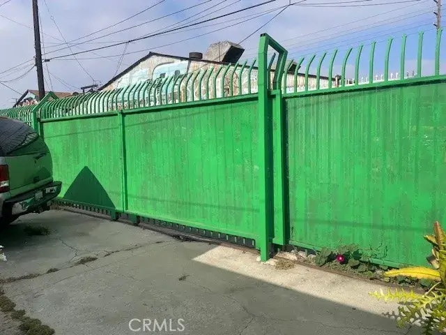 1113 E 83rd Street, Los Angeles, CA 90001 - Image #3