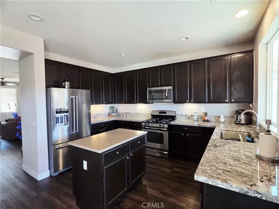 16628 Desert Lily Street, Victorville, CA 92394 - Image #3