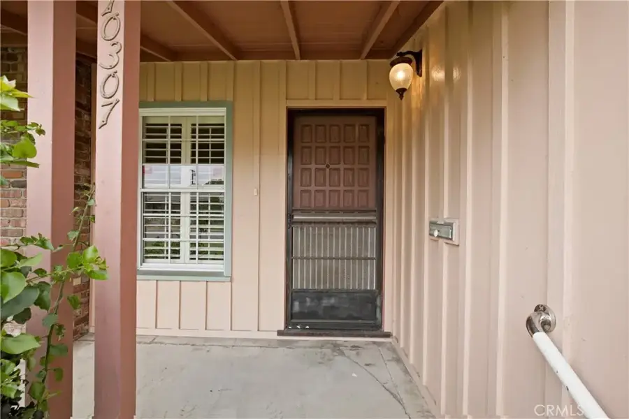 10307 Haledon Avenue, Downey, CA 90241 - Image #3