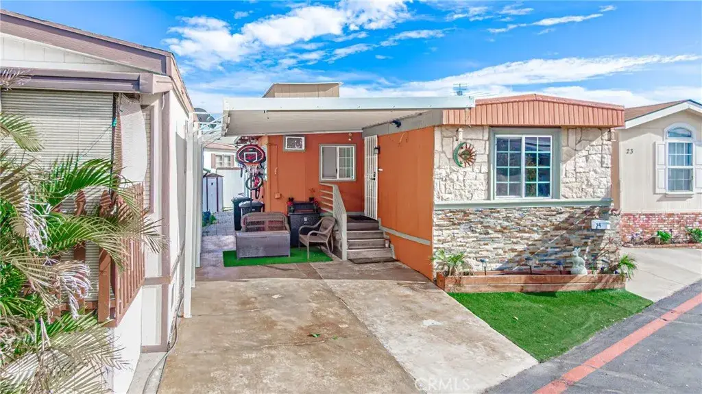 1850 W Orangethorpe #24, Fullerton, CA 92833 - Image #1