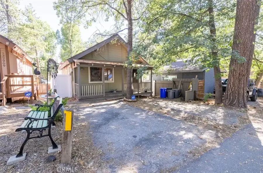 32905 Chipmunk Lane, Running Springs, CA 92382 - #2