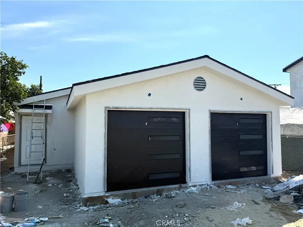 10830 Hickory, Los Angeles, CA 90059 - Image #1