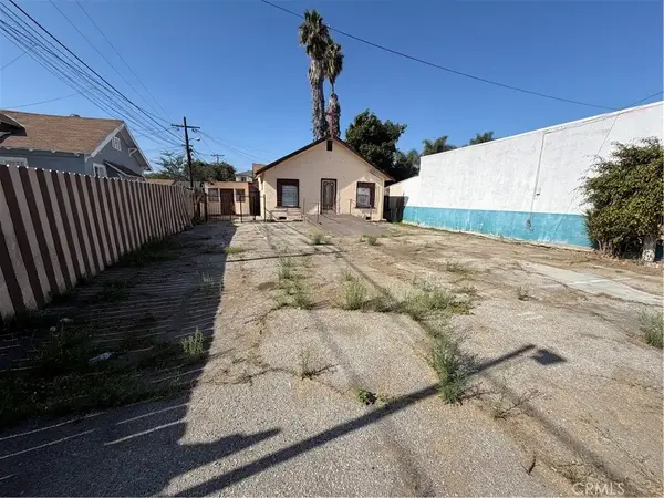 8411 S San Pedro, Los Angeles, CA 90003