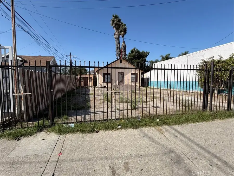 8411 S San Pedro, Los Angeles, CA 90003 - Image #3