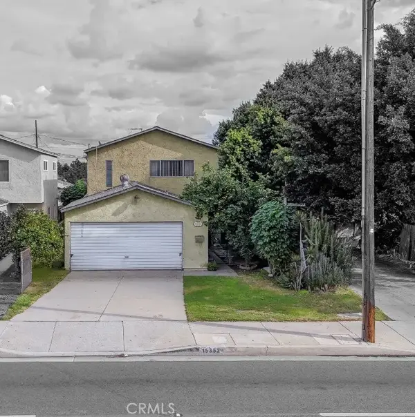 15352 Downey, Paramount, CA 90723