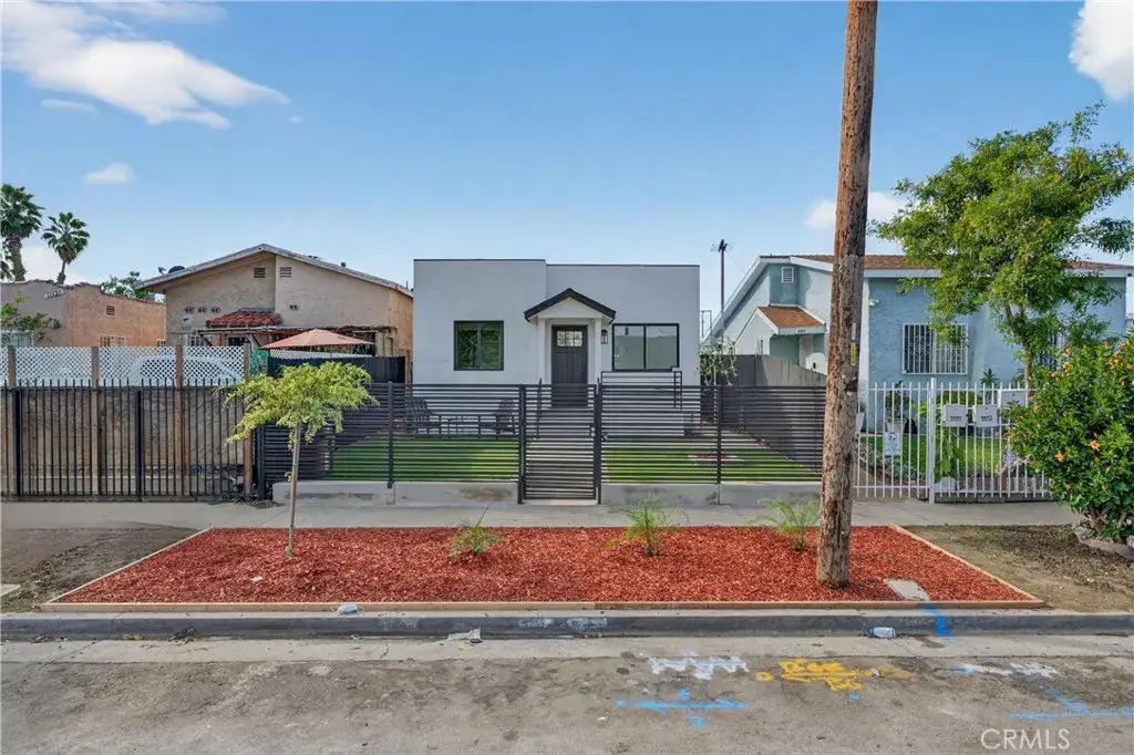 11113 S Budlong Avenue, Los Angeles, CA 90044 - Image #1