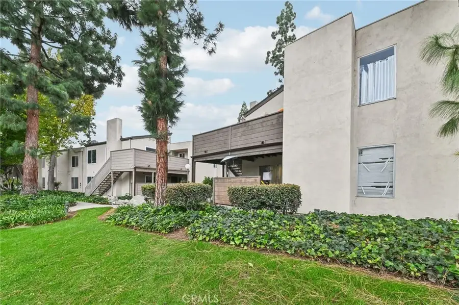 1430 Cabrillo Park #B, Santa Ana, CA 92701 - Image #2