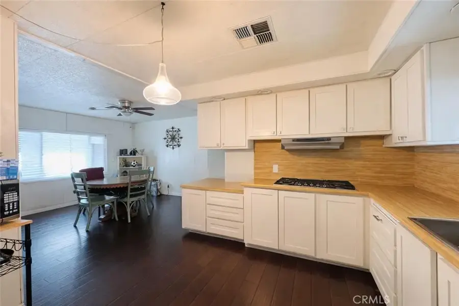 16600 Downey #145, Paramount, CA 90723 - #3