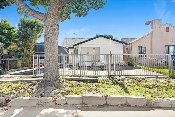 230 E 75th Street, Los Angeles, CA 90003