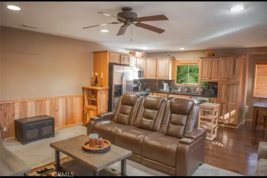 901 Anita, Big Bear City, CA 92314 - Image #3