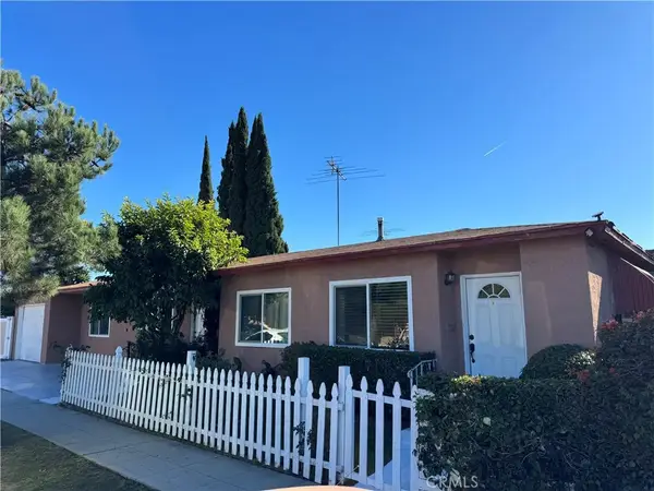 10406 San Carlos, South Gate, CA 90280