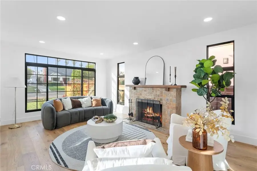 5334 S Hillcrest Drive, Los Angeles, CA 90043 - Image #3