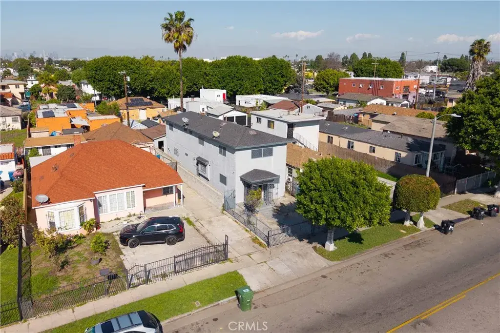 913 E 92nd, Los Angeles, CA 90002 - #1