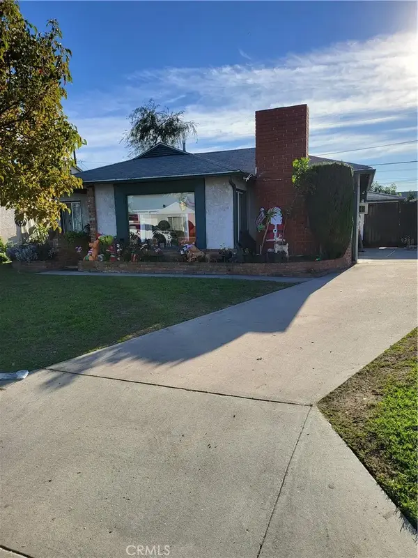 8516 Lyndora, Downey, CA 90242