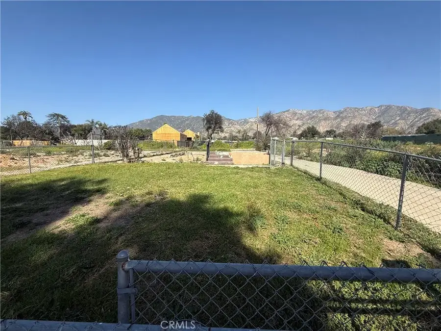 87 W Mariposa, Altadena, CA 91001 - Image #2