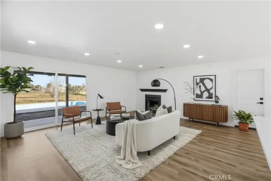 15000 Wells Fargo, Hesperia, CA 92345 - Image #3