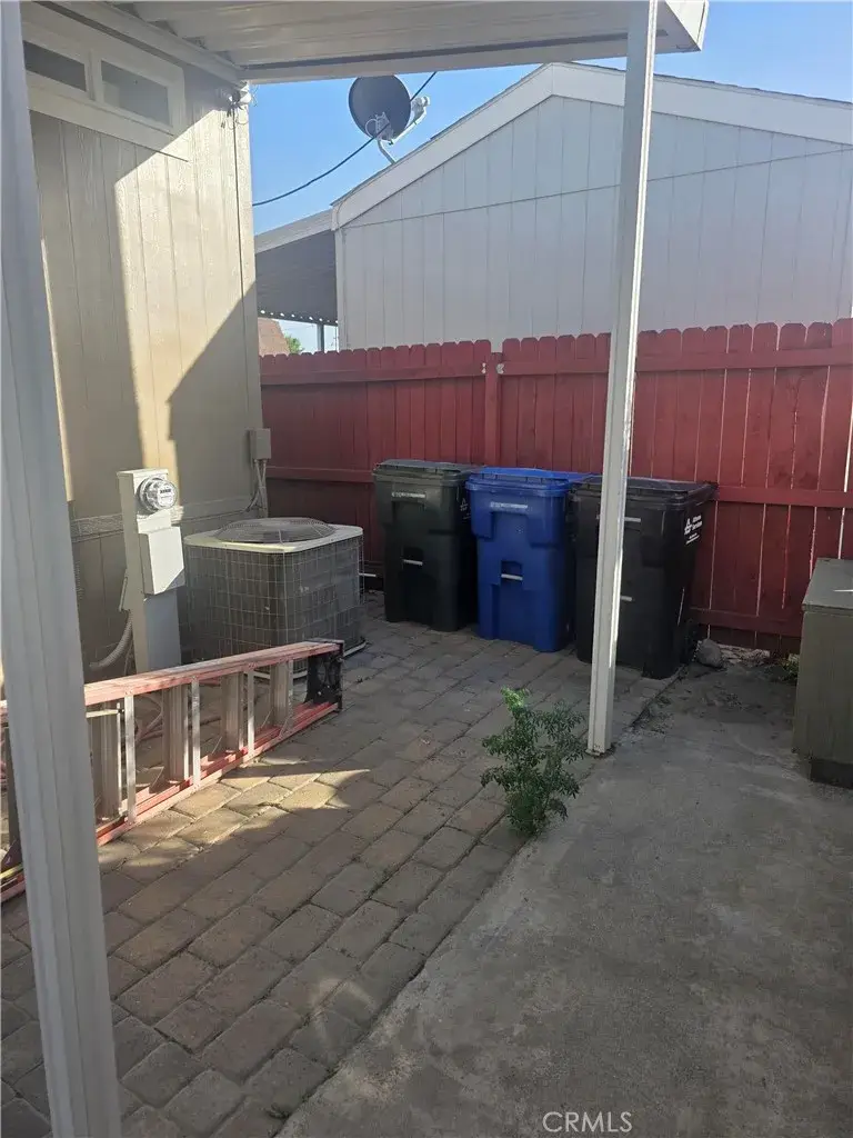 812 N Loren #18, Azusa, CA 91702 - #3