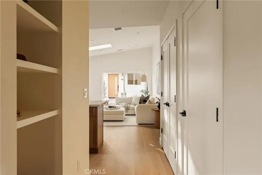 6441 Satsuma Avenue, North Hollywood, CA 91606 - Image #2