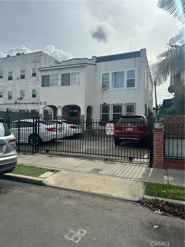 512 W 41st Place, Los Angeles, CA 90037 - #1