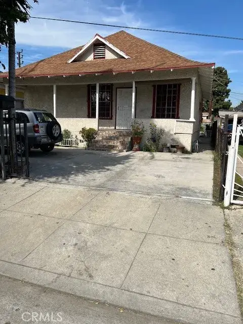 317 E 42nd Pl, Los Angeles, CA 90011