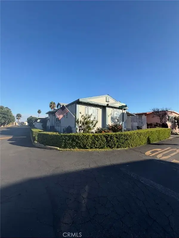 5450 N Paramount #113, Long Beach, CA 90805