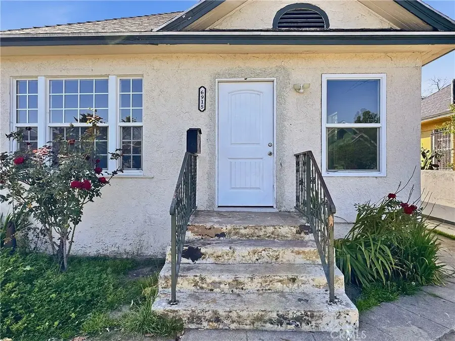 6915 Bonsallo, Los Angeles, CA 90044 - #3