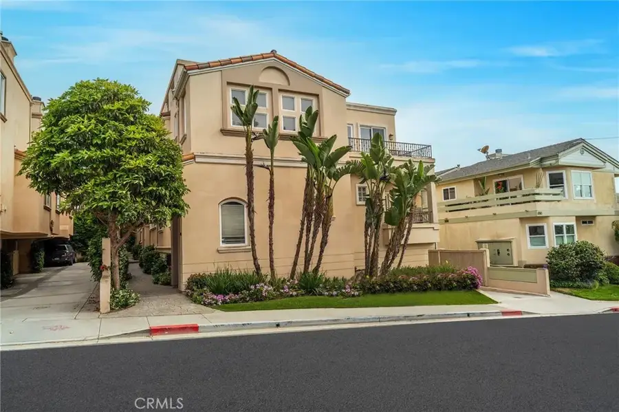 710 11th Street, Hermosa Beach, CA 90254 - #2