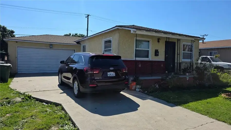 910 W 138th, Compton, CA 90222 - #2