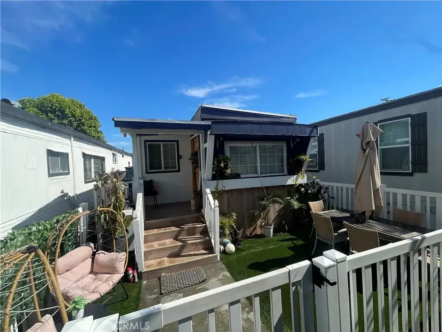 12265 Woodruff, Downey, CA 90241 - #2