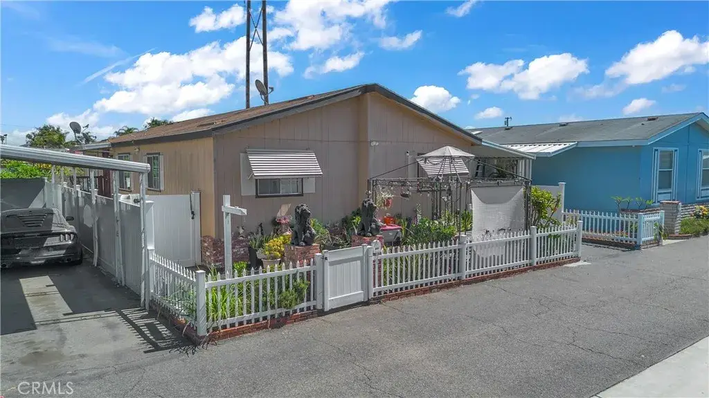 8681 Katella #812, Stanton, CA 90680 - #1