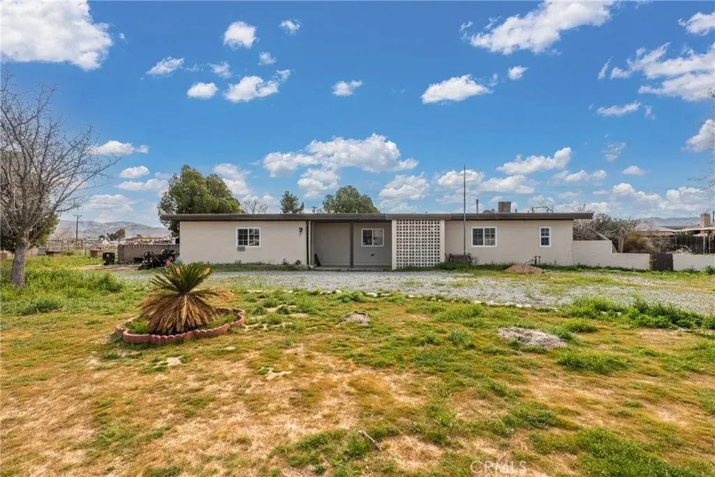 13755 Lakota, Apple Valley, CA 92307 - #1