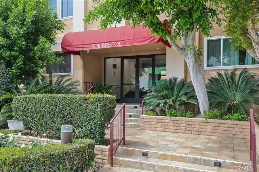 1121 N Olive Drive #211, West Hollywood, CA 90069 - #2